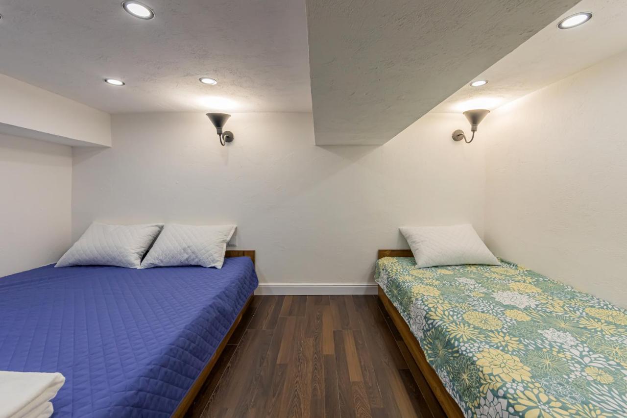 Kyiv Saksahanskoho Apart Hotel Extérieur photo
